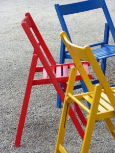 Ikea krzesła składane – przegląd modeli, ceny, pomysły