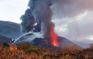 Wulkan Cumbre Vieja na wyspie La Palma wybuchł!