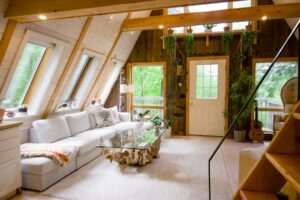 Jak wybrać idealne okno dachowe RoofLITE+ do Twojego poddasza?